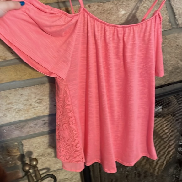 Cold shoulder blouse size M - Picture 4 of 4